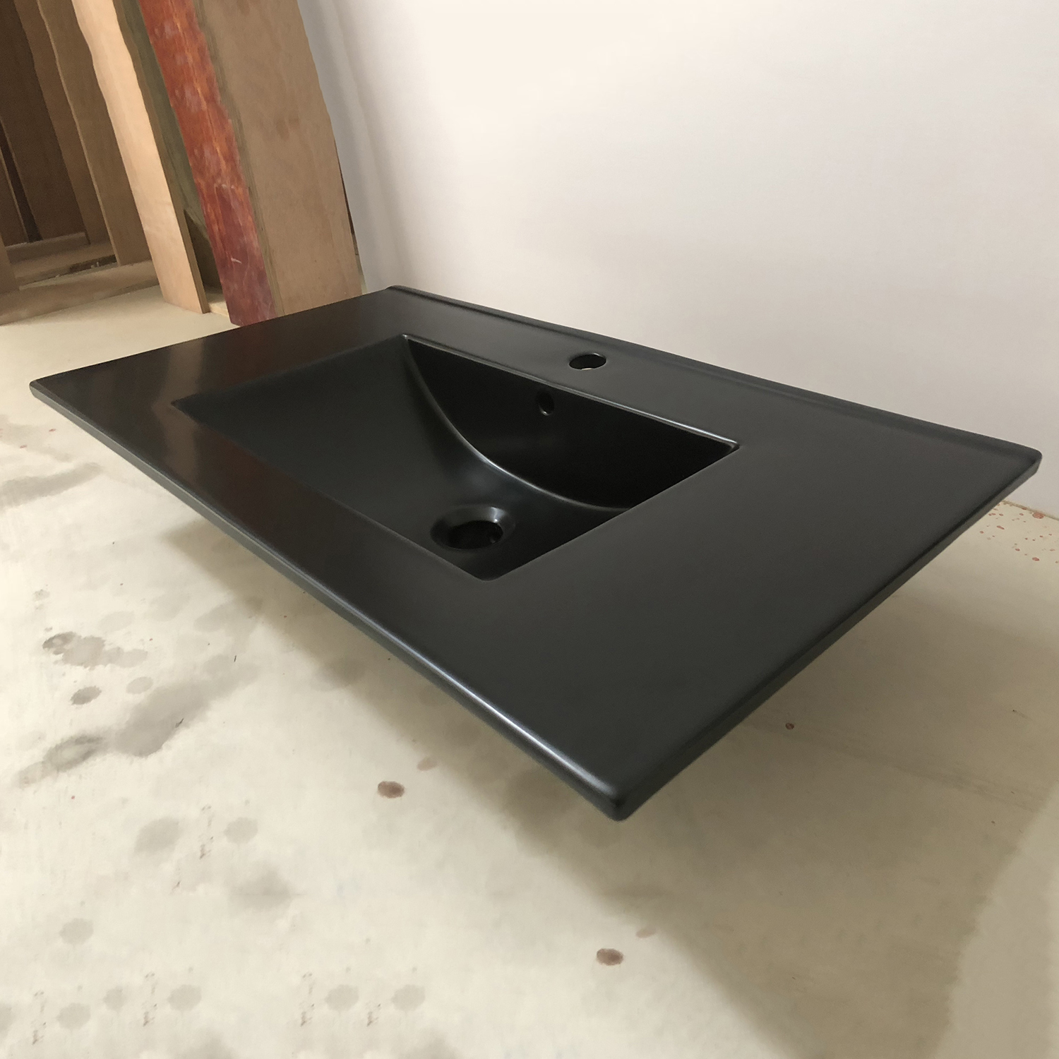 Lavandini per mobile da bagno in ceramica con piano d'appoggio in ceramica nera opaca di alta qualità