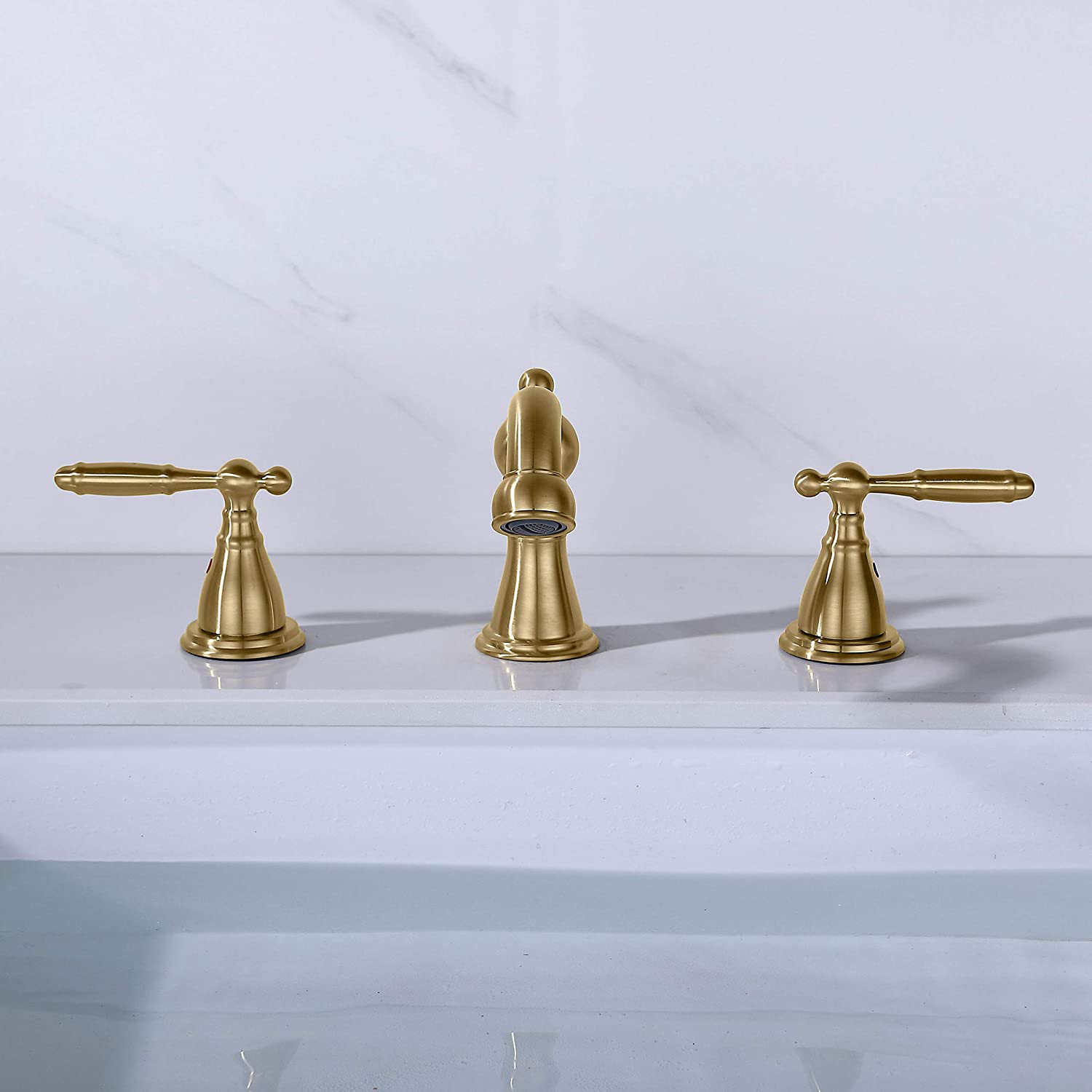 Rubinetto per lavabo moderno Aquacubic 3 fori Rubinetto per lavabo con montaggio in oro spazzolato diffuso da 8 pollici